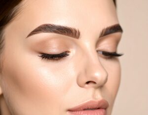 Micropigmentación de cejas en Madrid centro